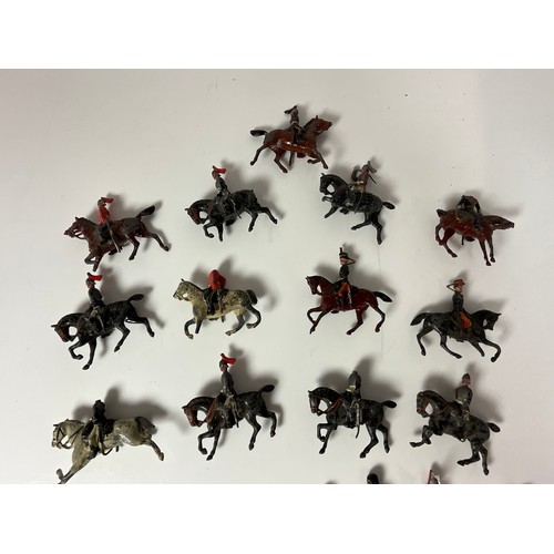 80 - QUANTITY OF VINTAGE LEAD SOLDIERS AND HORSES A/F