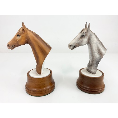 98 - 2 FINESSE HORSE HEAD MODELS ON WOODEN PLINTHS 20cm TALL