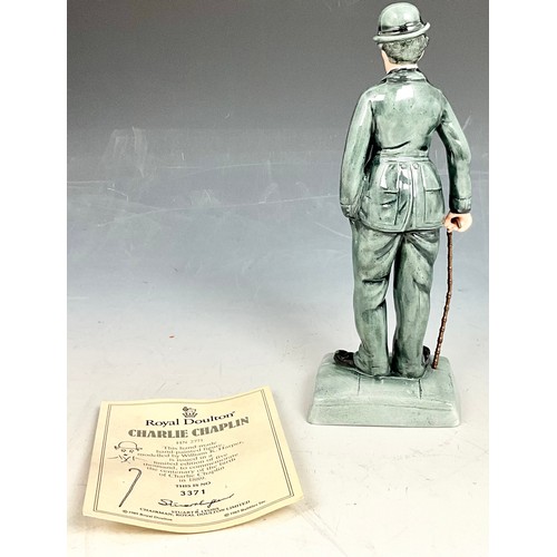 138 - LTD. ED. ROYAL DOULTON CHARLIE CHAPLIN FIGURINE HN 2771. No. 3371 OF 5000 WITH COA. 23cm HIGH