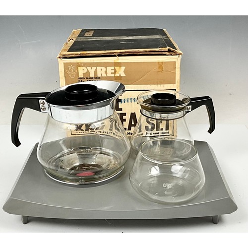 293 - BOXED VINTAGE RETRO 1970’S PYREX COFFEE AND TEA SET