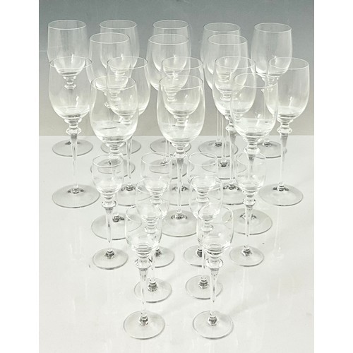 264 - QUANTITY OF LONG STEM WINE GLASSES, THESE ARE UNDERSTOOD TO HAVE BEEN PURCHASED IN MURANO