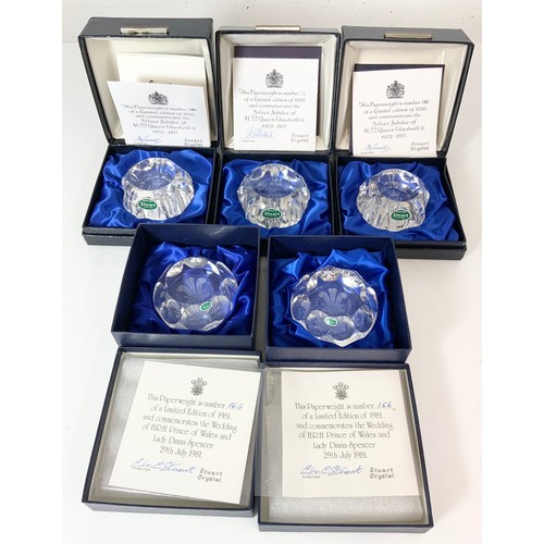 281 - 5 BOXED STUART CRYSTAL ROYAL COMMEMORATIVE LTD ED PAPERWEIGHTS WITH COA