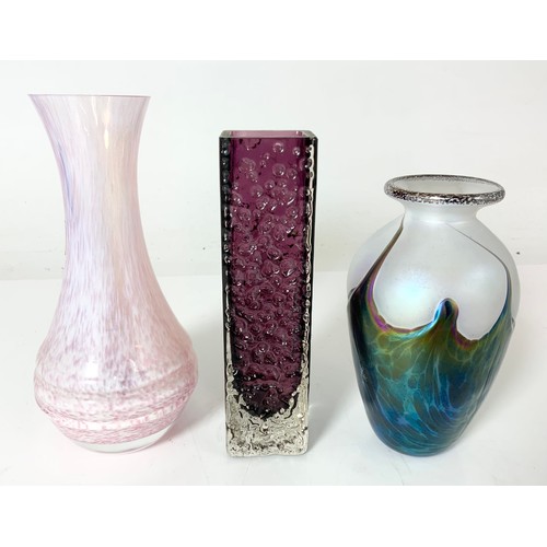 258 - WHITEFRIARS, CAITHNESS &  A OPALESCENT VASE TALLEST 19cm