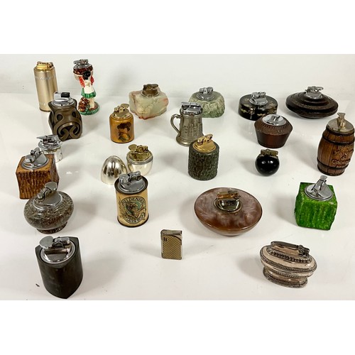 427 - LARGE COLLECTION OF NOVELTY TABLE CIGARETTE LIGHTERS