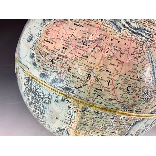 425 - VINTAGE 1950’s MEREDITH WORLD OCEAN SERIES GLOBE WITH WORKING MAGNIFIER