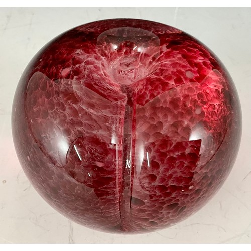 260 - GLOBE SHAPED SMOKED GLASS VASE TOGETHER WITH WEDGWOOD GLASS APPLE AF