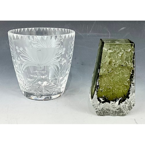 270 - WHITEFRIARS TYPE BARK SMOKED GLASS VASE AND A BRIERLEY VASE