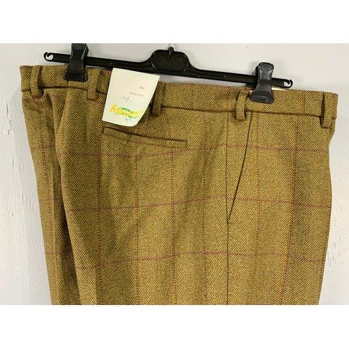 1000 - MENS  CURREY TWEED SHOOTING BREEKS 40R PRICE TAG  £210