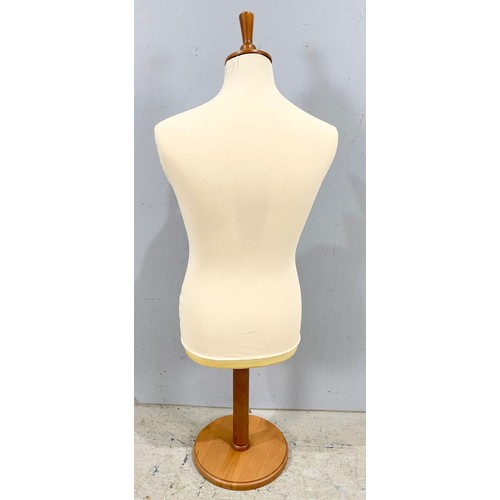 1043 - A SHOP TORSO DISPLAY / MANNEQUIN