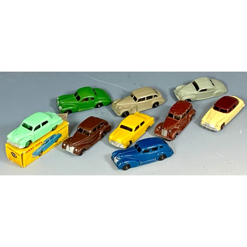 193 - DINKY TOYS, A P/T BOXED 172 STUDEBAKER LAND CRUISER (2 END FLAPS MISSING) PLUS 8 U/B CHRYSLER, LINCO... 