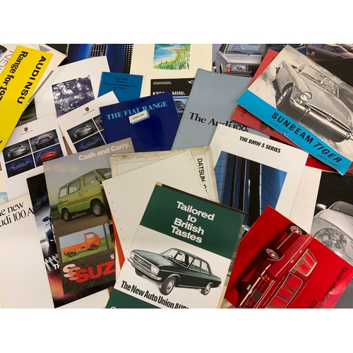 30 - A LARGE SELECTION OF MOTORING SALES BROCHURES, MIXED ERA & EPOCH