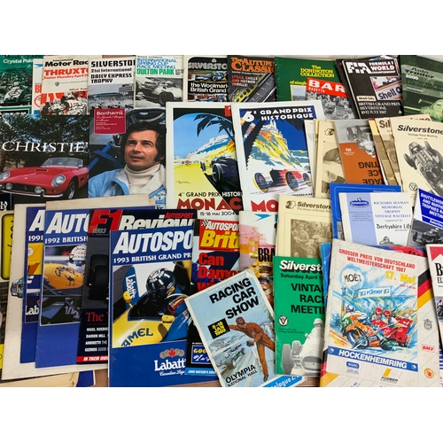 13 - LARGE COLLECTION OF MOTORING RACING & EVENT BROCHURES, BOOKLETS, ETC. BRDC, SILVERSTONE, BRANDS HATC... 