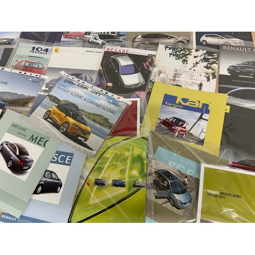 47 - MOTORING INTEREST, A COLLECTION OF RENAULT CAR SALES BROCHURES