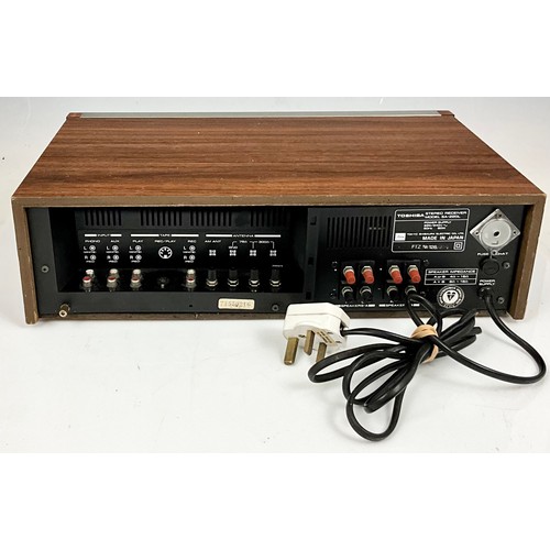 89 - VINTAGE TOSHIBA STEREO TUNER RECEIVER SA-220L WOOD EFFECT BODY AND SILVER FACEPLATE