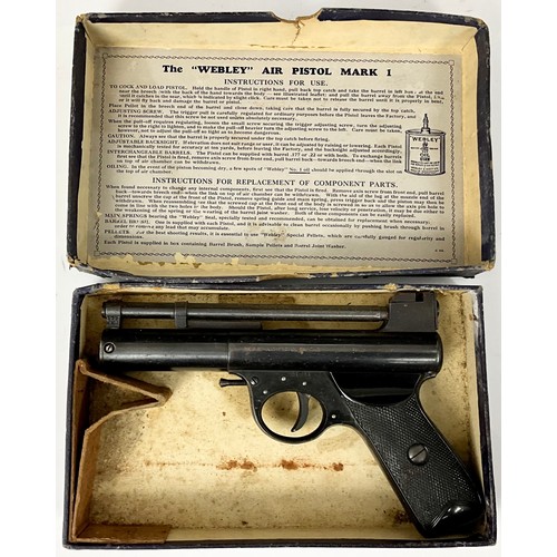 113 - BOXED WEBLEY MARK 1 AIR PISTOL Note: Purchaser Must Be 18 Years Or Older And The Item Must Be Collec... 