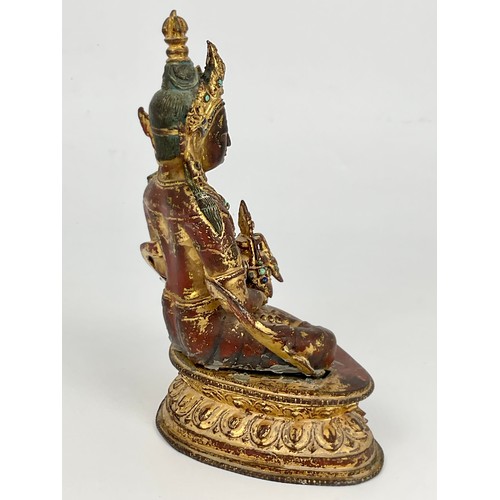 164 - SINO TIBETAN FIGURE DEPICTING A SEATED BUDDHA, SET WITH TURQUOISE AND OTHER STONES AND HAVING REMNAN... 