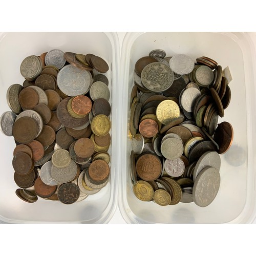 188 - LARGE QUANTITY OF MIXED COINAGE A SORTERS LOT WITH A FEW BANKNOTES