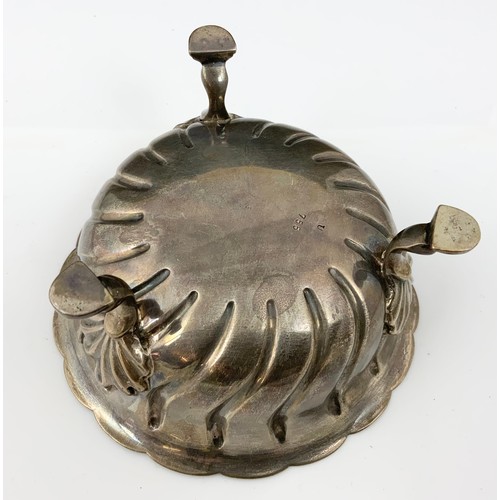 311 - HALLMARKED SILVER SUGAR BOWL ON 3 HOOF FEET 197g