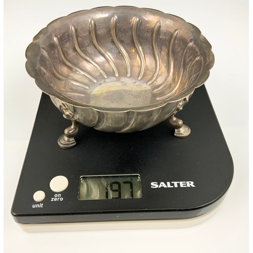 311 - HALLMARKED SILVER SUGAR BOWL ON 3 HOOF FEET 197g