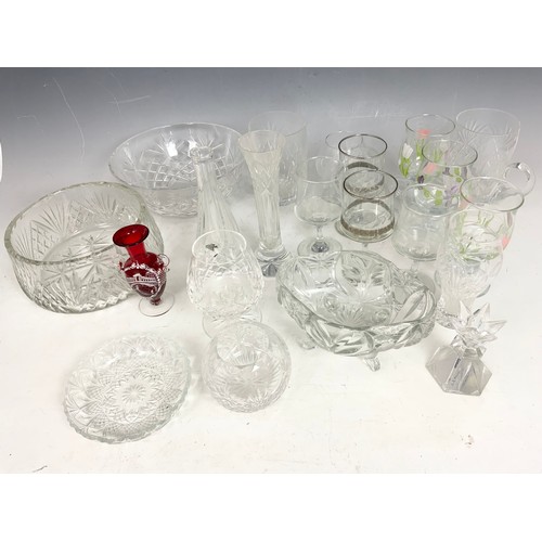 314 - LARGE QUANTITY OF GLASSWARE INC BOWLS , VASES ETC