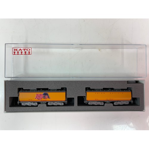 326 - N GAUGE, KATO 106-085 UP WATER TENDER 2 CAR SET, BOXED