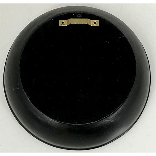 97 - 3 CIRCULAR CONVEX MIRRORS, LARGEST MIRROR APPROX. 29cm DIA. IN GILTED METAL FRAME, A 17cm DIA MIRROR... 