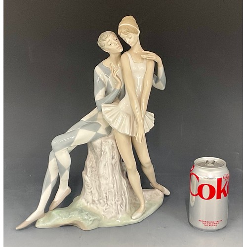 145 - LLADRO GIGURE GROUP, ‘IDYL’ DEPICTING BALLERINA AND HARLEQUIN, 1017, APPROX. 35 CM