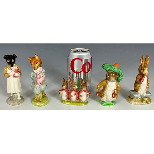 200 - 5 BESWICK BEATRIX POTTER FIGURES, PICKLES, FOXY WHISKERED GENTLEMAN, FLOPSY MOPSY AND COTTONTAIL, BE... 