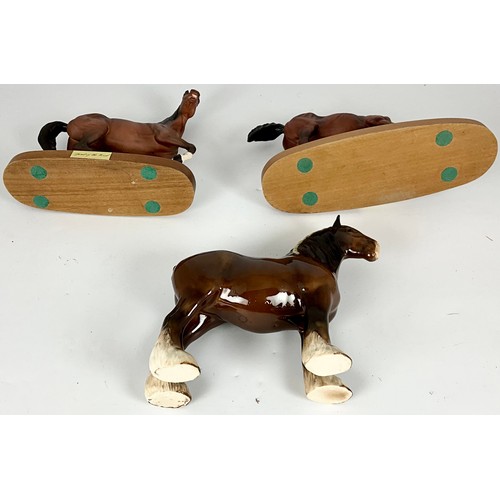 190 - BESWICK SPIRIT OF THE WIND AND BESWICK SPIRIT OF NATURE HORSES MOUNTED ON WOODEN PLINTHS TOGETHER WI... 