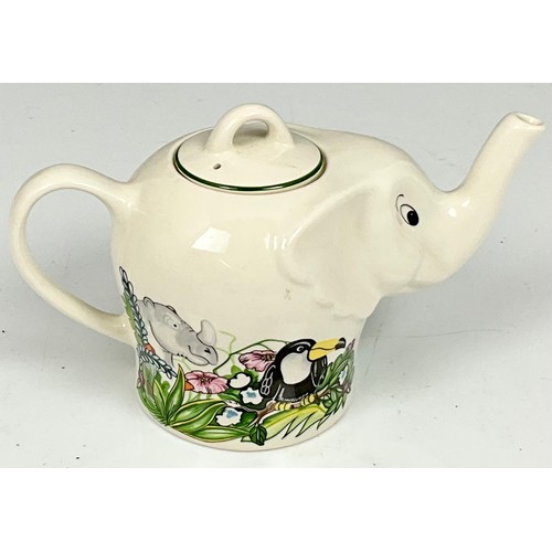 253 - COLLECTION OF NOVELTY TEAPOTS, MOSTLY WADE PLUS 2 OTHERS