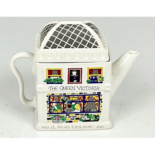 253 - COLLECTION OF NOVELTY TEAPOTS, MOSTLY WADE PLUS 2 OTHERS