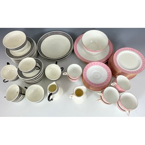 286 - BLACK AND WHITE WORCESTER PART TEA SERVICE TOGETHER WITH A PINK AND WHITE DITTO