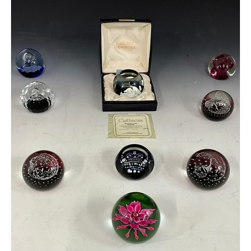 328 - BOXED CAITHNESS KING HENRY VIII SULPHIDE GLASS PAPERWEIGHT T/W 8 OTHER CAITHNESS GLASS PAPERWEIGHTS