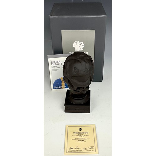 154 - WEDGWOOD BLACK BASALT LIMITED EDITION ‘THE LESTER PIGGOTT BUST’ 84/500 WITH ORIGINAL BOX AND CERTIFI... 