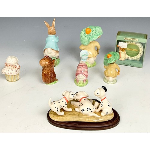 157 - MISC. BESWICK BEATRIX POTTER FIGURES AND A ROYAL DOULTON 101 DALMATIONS PATCH, ROLLY AND FRECKLES ON... 