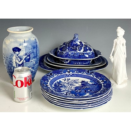 256 - MISC. BLUE AND WHITE TRANSFER WARE AND A PORCELAIN FIGURE