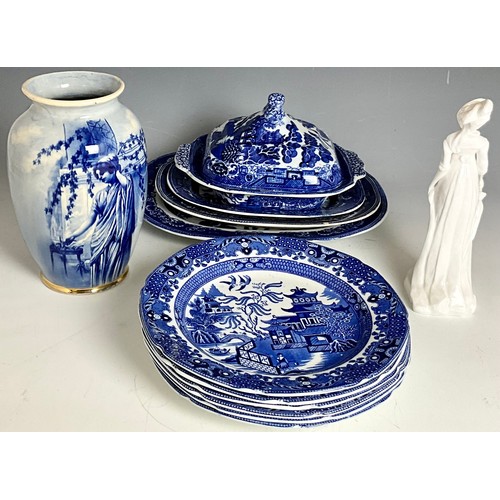 256 - MISC. BLUE AND WHITE TRANSFER WARE AND A PORCELAIN FIGURE