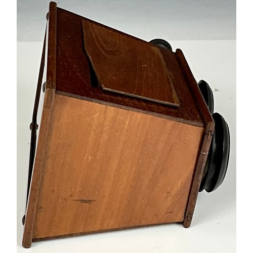 439 - UNIS FRANCE MAHOGANY CASED STEREOSCOPE VIEWER