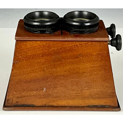 439 - UNIS FRANCE MAHOGANY CASED STEREOSCOPE VIEWER