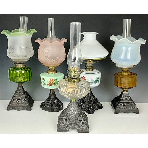 332 - 5 GLASS OIL LAMPS (1 AF)