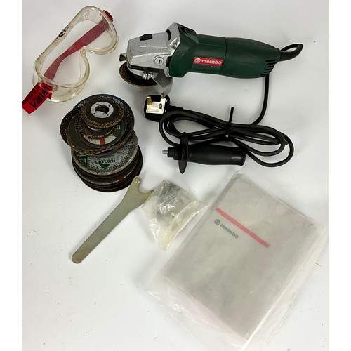 602 - METABO ELECTRIC ANGLE GRINDER WITH ACCESSORIES AND DRAPER ELECTRIC SANDER