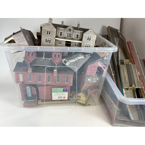 356 - LARGE COLLECTION OF CARD MADE STATION BUILDINGS, PLATFORMS, SHEDS, A GREAT SELECTION FOR A LAYOUT. T... 