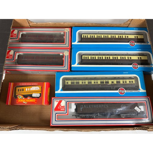 351 - ASSORTED ROLLING STOCK, AIRFIX AUTO COACH, 2 AIRFIX GWR COACHES, 2 LIMA SHORT GUVS, LIMA PALETHORPES... 