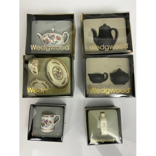 240 - BOXED MINIATURE WEDGWOOD  KUTANI CRANE & BLACK BASALT TEAWARE  WITH A DISPLAY RACK