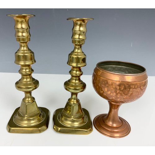 261 - LANGLEY POTTERY JARDINIERE WITH A PAIR OF BRASS CANDLESTICKS WITH PUSHERS  &  A COPPERCRAFT GOBLET