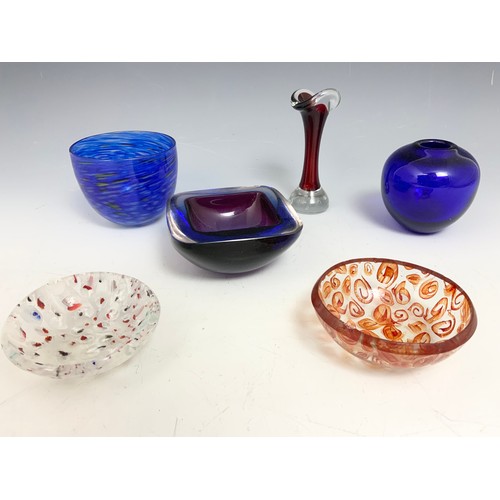 333 - COLLECTION OF COLOURFUL ART GLASS