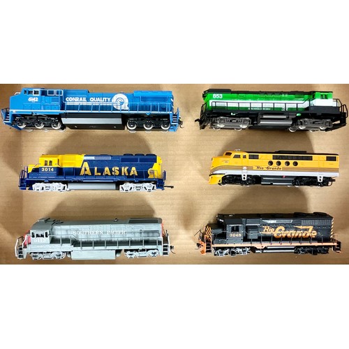 318 - 6 U/B AMERICAN HO LOCOMOTIVES, CONRAIL CO-CO 6142, BACHMANN BO-BO 3014 ALASKA, BACHMANN 5113 BO-BO S... 