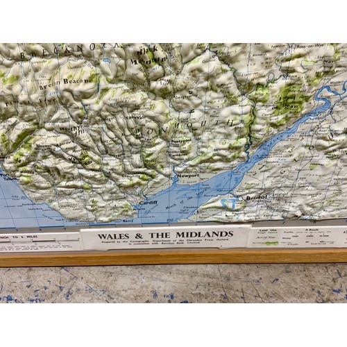 7 - TRAVEL & MAP INTEREST, A OXFORD PLASTIC RELIEF MAP OF WALES & THE MIDLANDS, IN ASSOCIATION WITH BARC... 