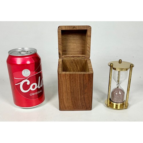 424 - INDIA OVERSEAS TRADING BRASS SAND EGG TIMER IN WOODEN HINGED BOX