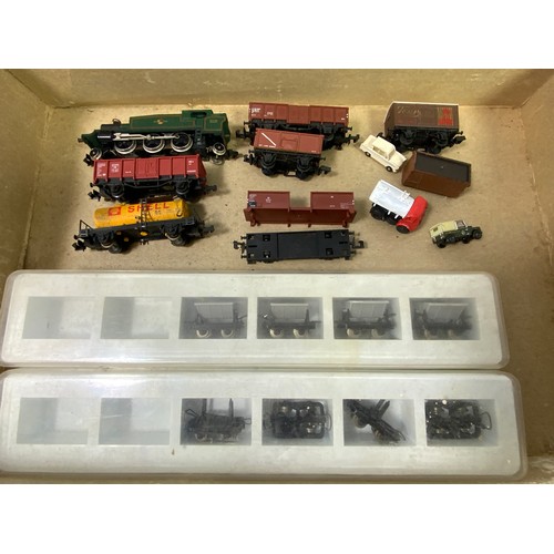 307 - N GAUGE GRAHAM FARISH PRAIRIE PLUS SUNDRY WAGONS & ‘BOXED’ MINE DRAMS